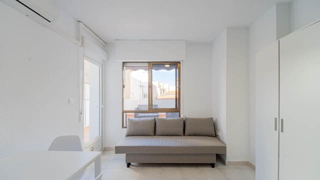 Studio til salgs i Puerto Deportivo, Torrevieja - € 89 999 (Ref: 9527810)