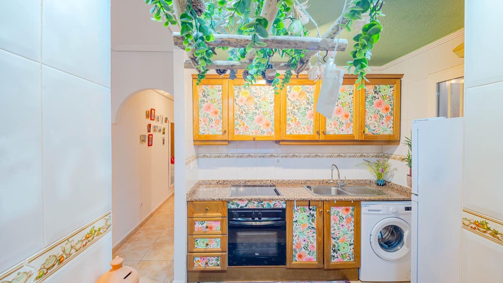 2 makuuhuone Huoneisto myytävänä paikassa Torrevieja mukana uima-altaan - 99 999 € (Ref: 9532344)