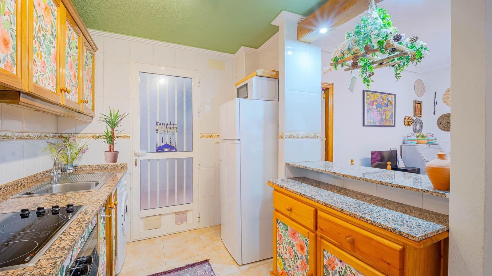 2 makuuhuone Huoneisto myytävänä paikassa Torrevieja mukana uima-altaan - 99 999 € (Ref: 9532344)