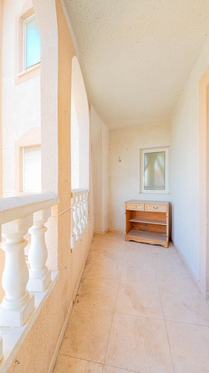 3 chambre Appartement à vendre à Torrevieja avec piscine - 159 999 € (Ref: 9541244)