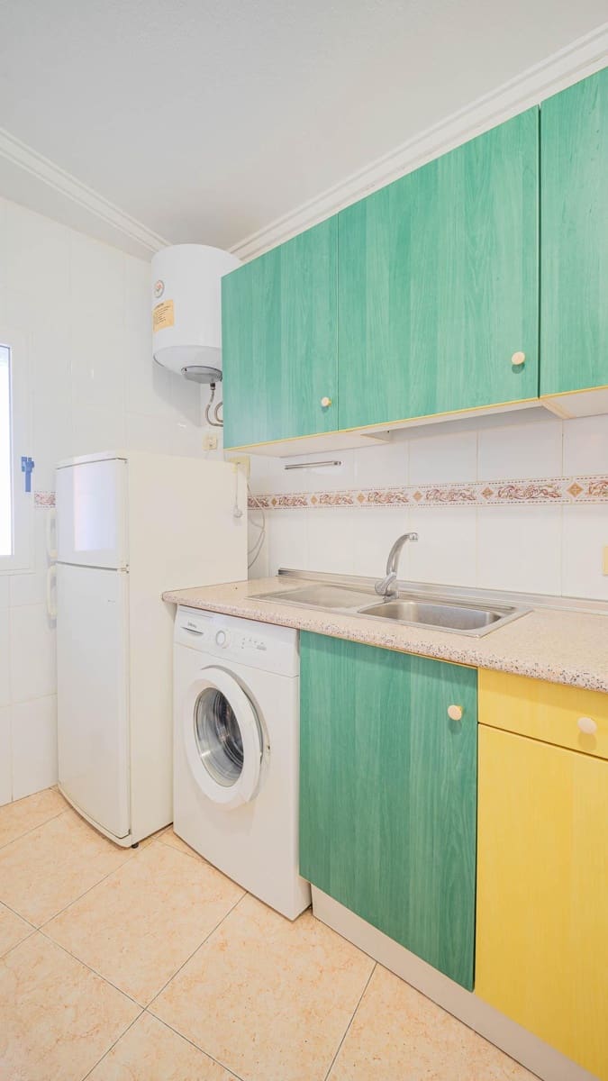 3 chambre Appartement à vendre à Torrevieja avec piscine - 159 999 € (Ref: 9541244)