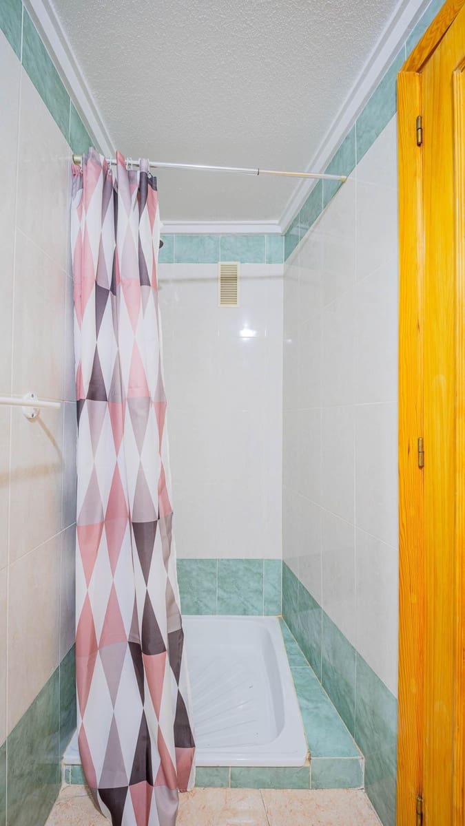 3 chambre Appartement à vendre à Torrevieja avec piscine - 159 999 € (Ref: 9541244)