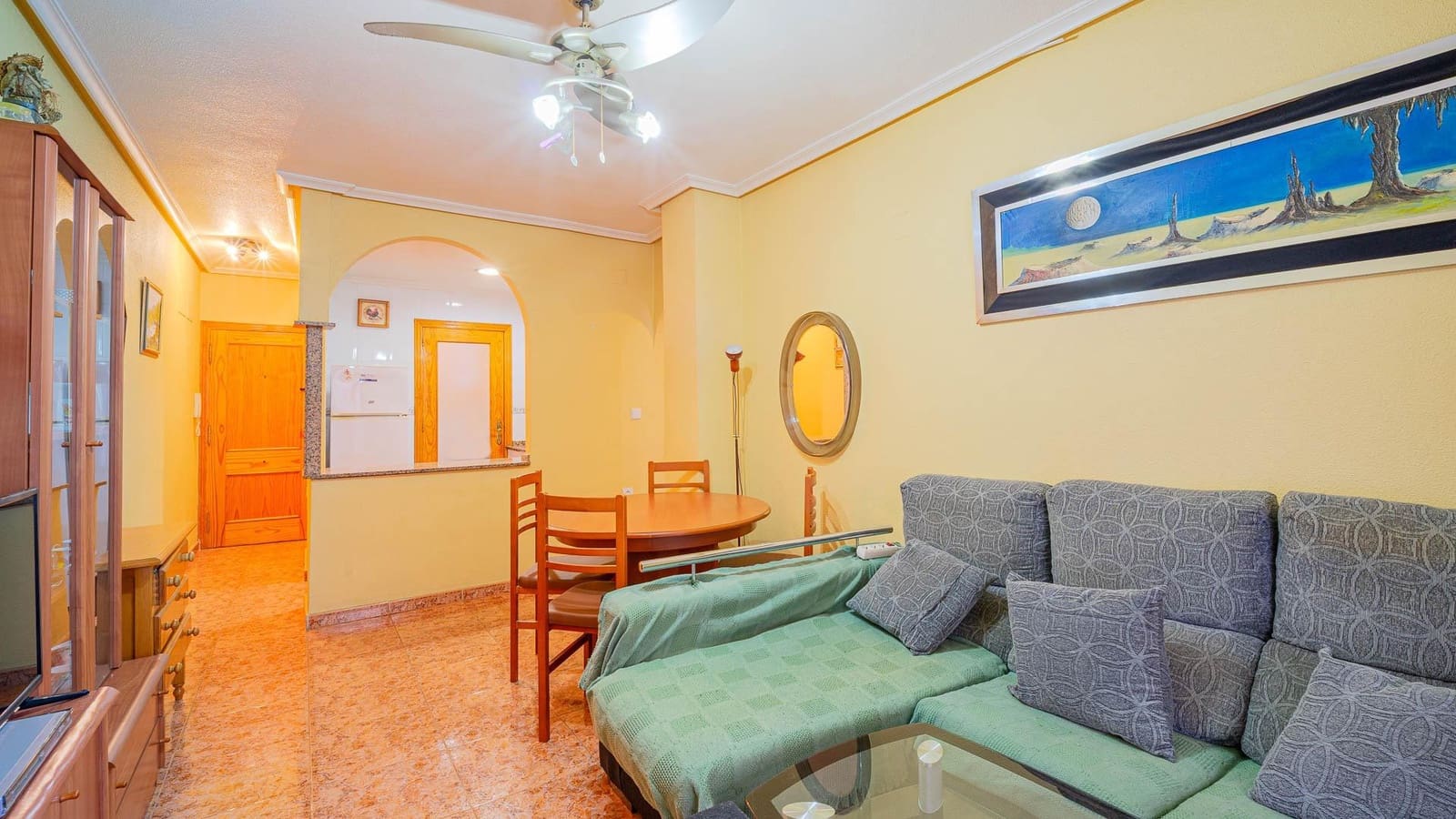 2 makuuhuone Huoneisto myytävänä paikassa Torrevieja mukana uima-altaan - 127 260 € (Ref: 9548380)