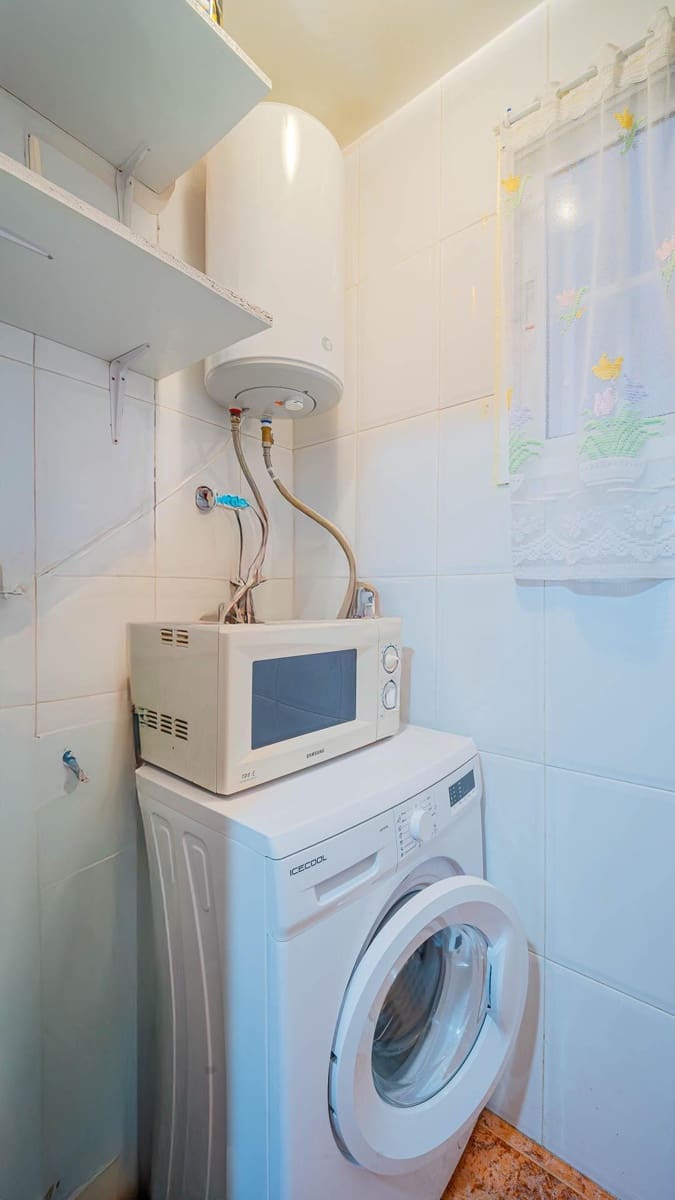 2 slaapkamer Appartement te koop in Torrevieja met zwembad - € 119.999 (Ref: 9548380)