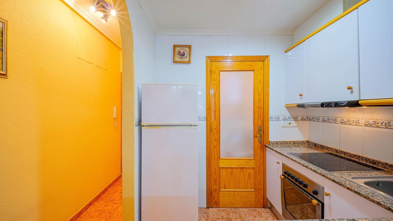 2 slaapkamer Appartement te koop in Torrevieja met zwembad - € 119.999 (Ref: 9548380)