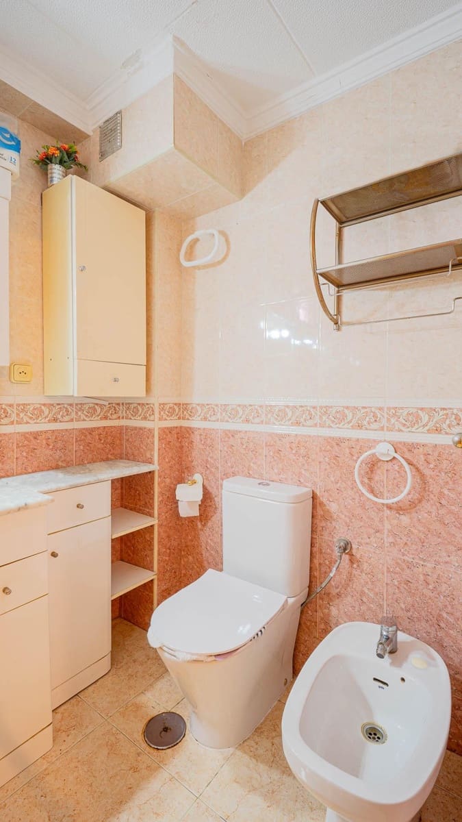 3 chambre Appartement à vendre à Torrevieja - 129 999 € (Ref: 9555990)