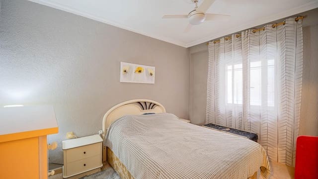 3 chambre Appartement à vendre à El Molino, Torrevieja - 129 999 € (Ref: 9555990)