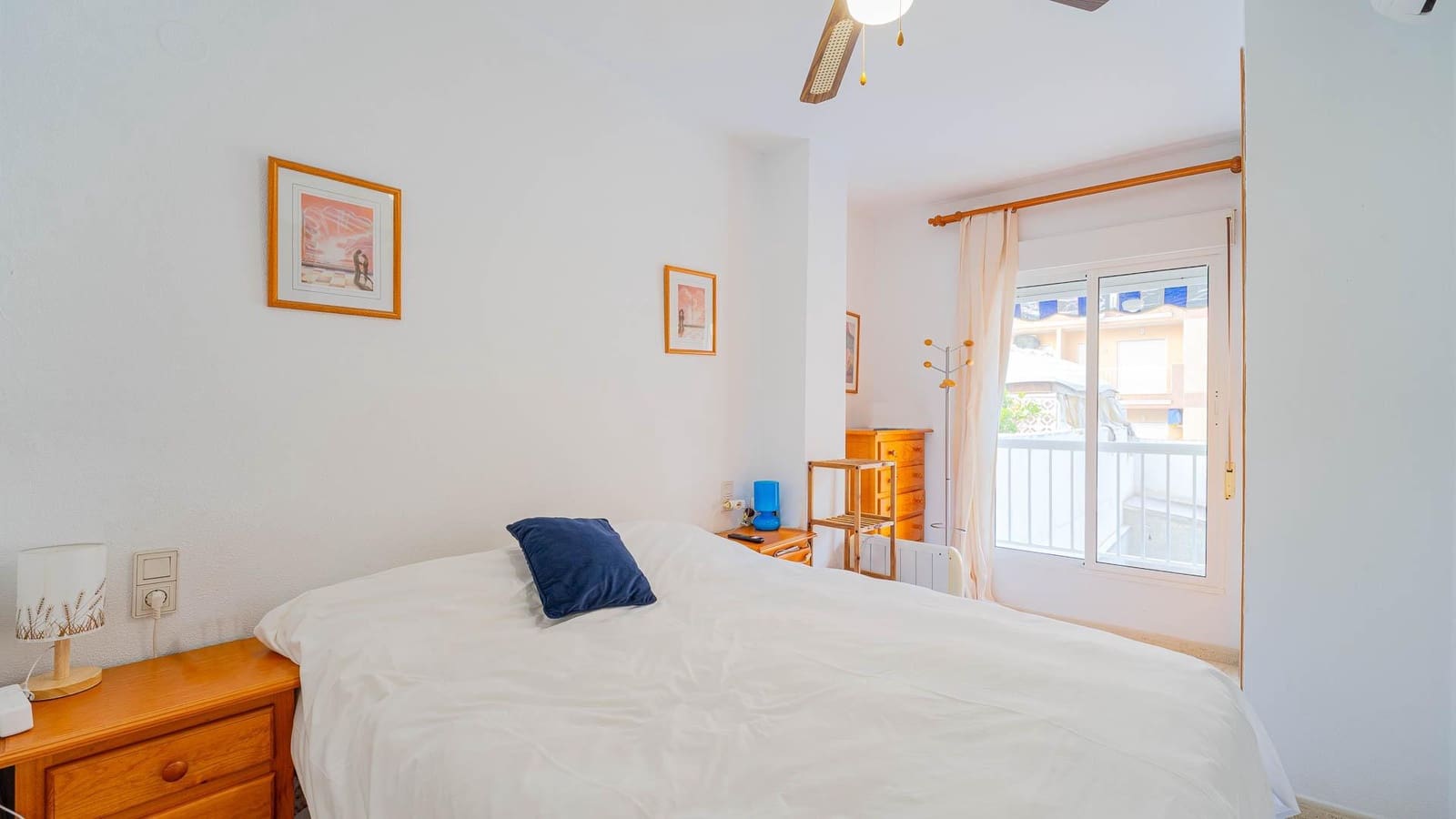 2 sypialnia Apartament na sprzedaż w Torrevieja z basenem garażem - 143 999 € (Ref: 9561942)