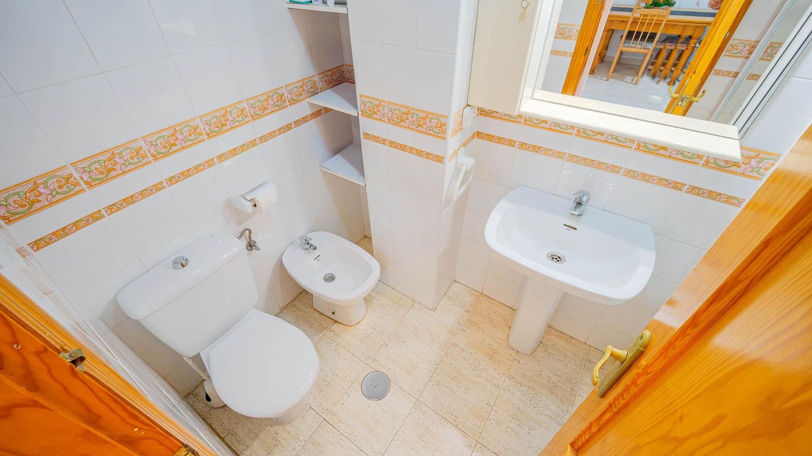 2 sypialnia Apartament na sprzedaż w Torrevieja z basenem garażem - 143 999 € (Ref: 9561942)