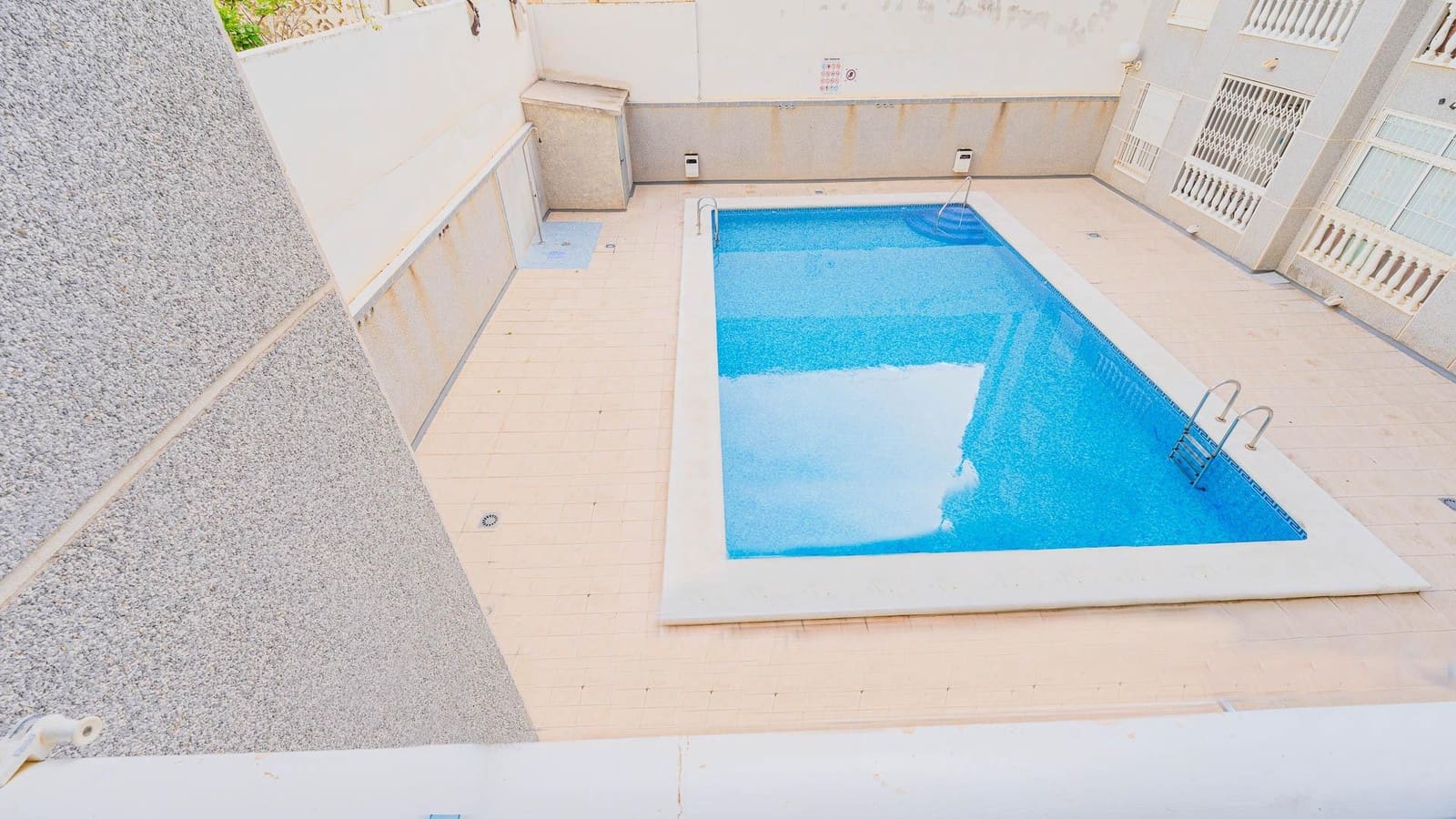 2 chambre Appartement à vendre à Torrevieja avec piscine garage - 134 500 € (Ref: 9561942)