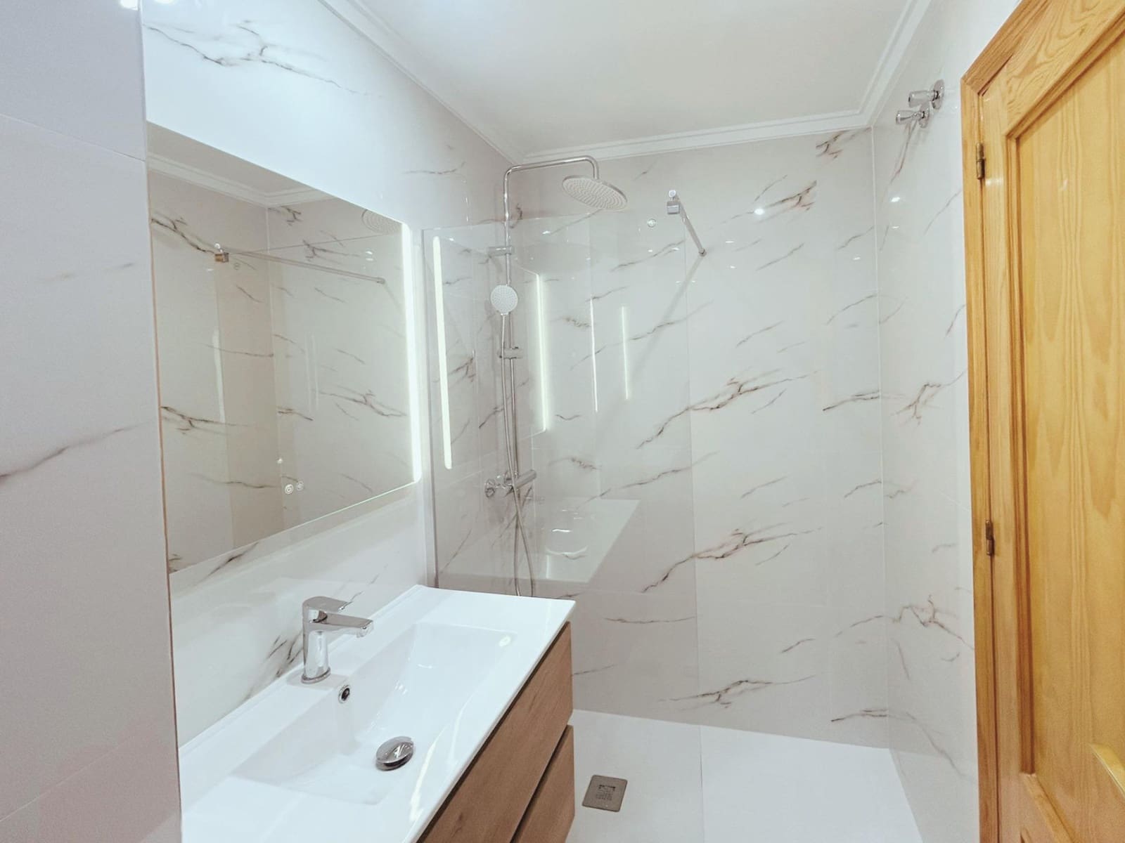 2 chambre Appartement à vendre à Torrevieja avec piscine garage - 134 500 € (Ref: 9561942)