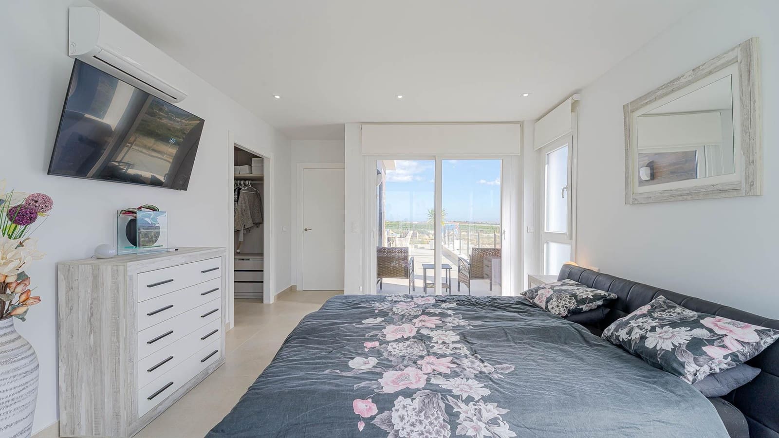 3 bedroom Villa for sale in Orihuela with pool - € 514,999 (Ref: 9591416)