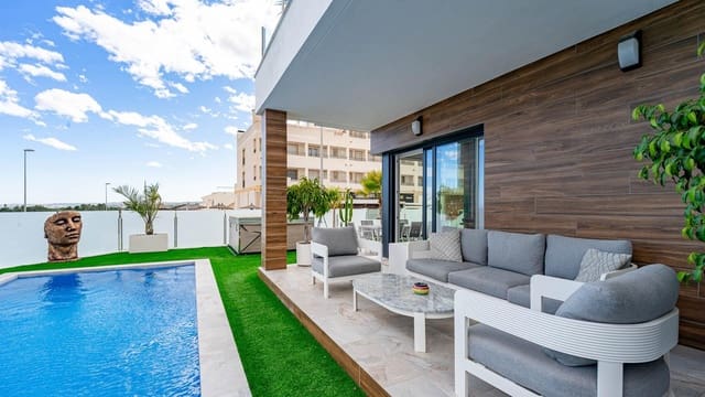 Chalet de 3 habitaciones en Desamparados - Hurchillo - Torremendo, Orihuela en venta con piscina - 489.999 € (Ref: 9591416)