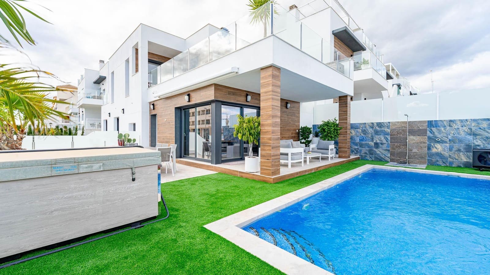 3 Zimmer Villa zu verkaufen in Orihuela mit Pool - 489.999 € (Ref: 9591416)