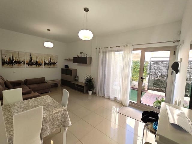 3 chambre Appartement à vendre à Punta Prima, Orihuela avec piscine garage - 375 000 € (Ref: 9599654)