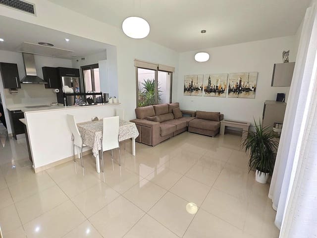 3 chambre Appartement à vendre à Punta Prima, Orihuela avec piscine garage - 375 000 € (Ref: 9599654)