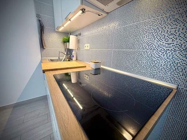 Studio for sale in Mil Palmeras, Orihuela with pool - € 114,900 (Ref: 9608168)