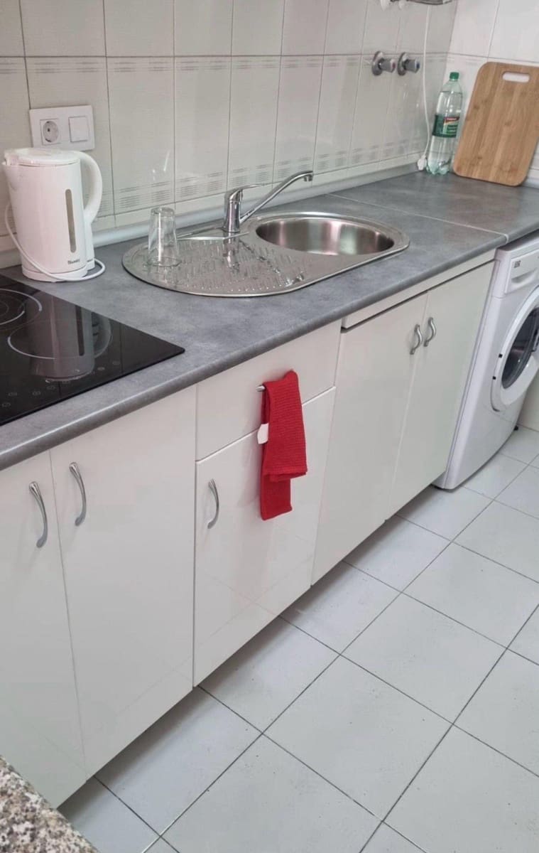 1 chambre Appartement à vendre à Torrevieja avec piscine - 113 999 € (Ref: 9625812)