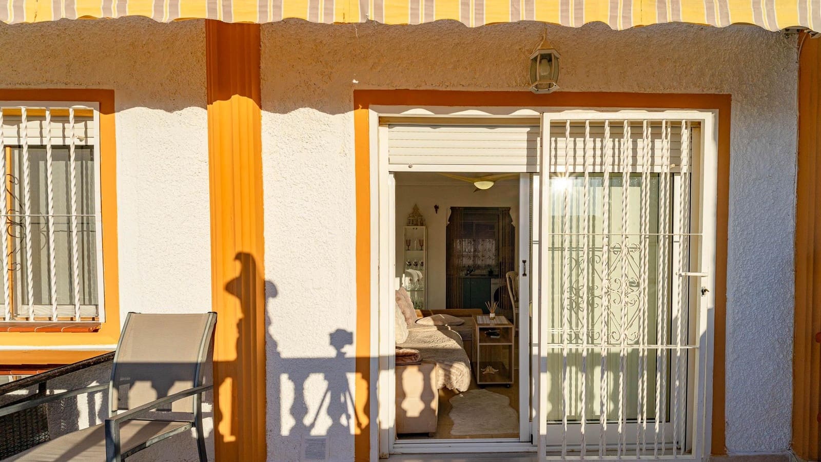 Bungalow de 3 habitaciones en Gran Alacant en venta con piscina - 224.999 € (Ref: 9627696)