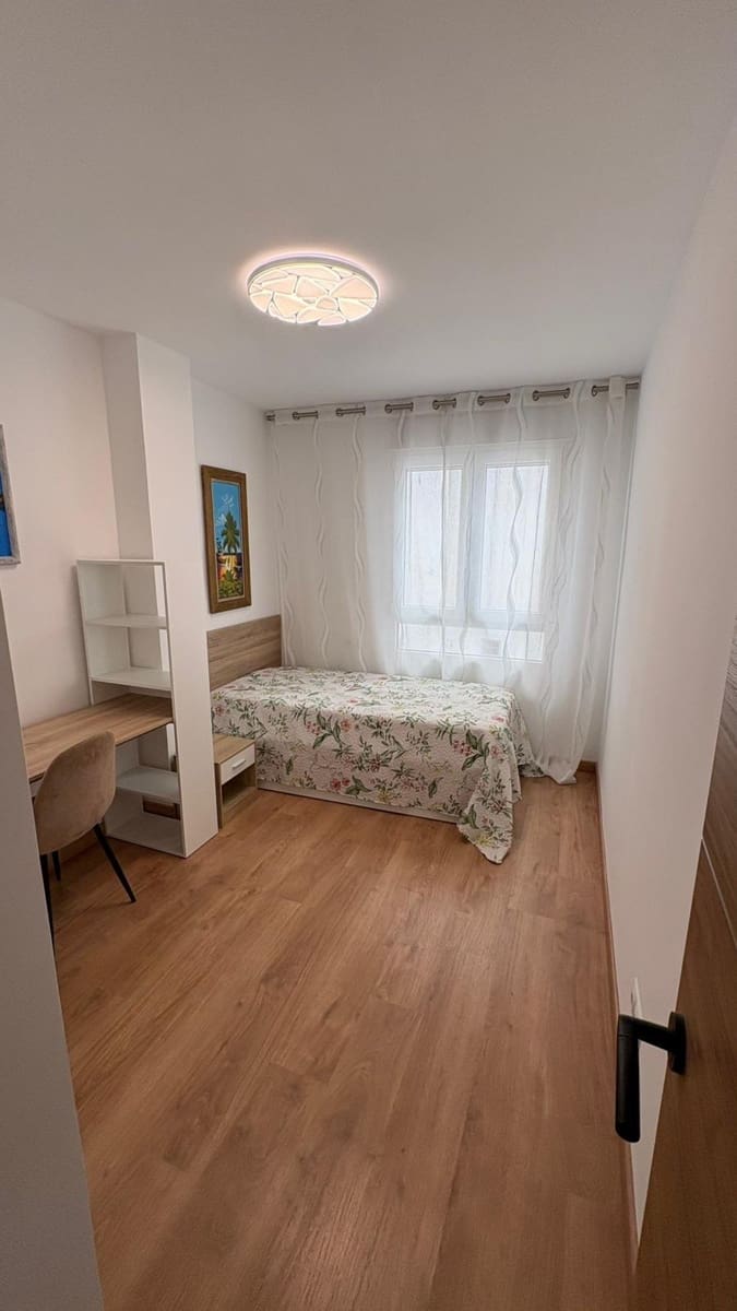 Apartamento de 3 habitaciones en Torrevieja en venta - 244.999 € (Ref: 9627698)
