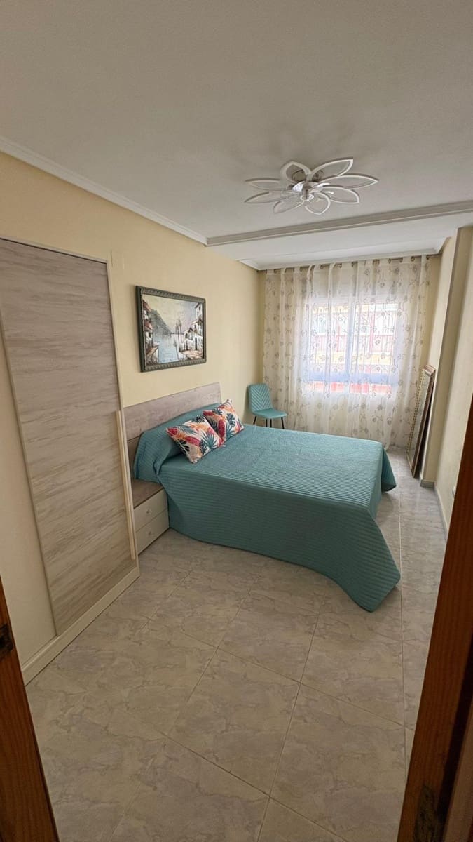 3 quarto Apartamento para venda em Torrevieja - 229 999 € (Ref: 9634421)