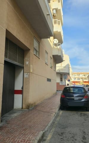 Garage zu verkaufen in Centro, Torrevieja - 11.999 € (Ref: 9637720)