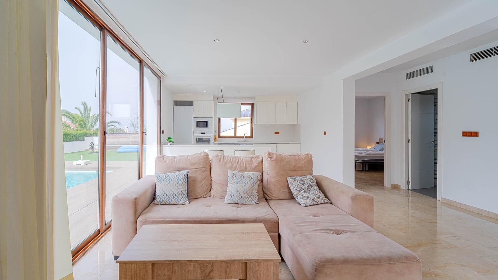 6 chambre Villa/Maison à vendre à Dona Pepa avec piscine - 565 000 € (Ref: 9652124)