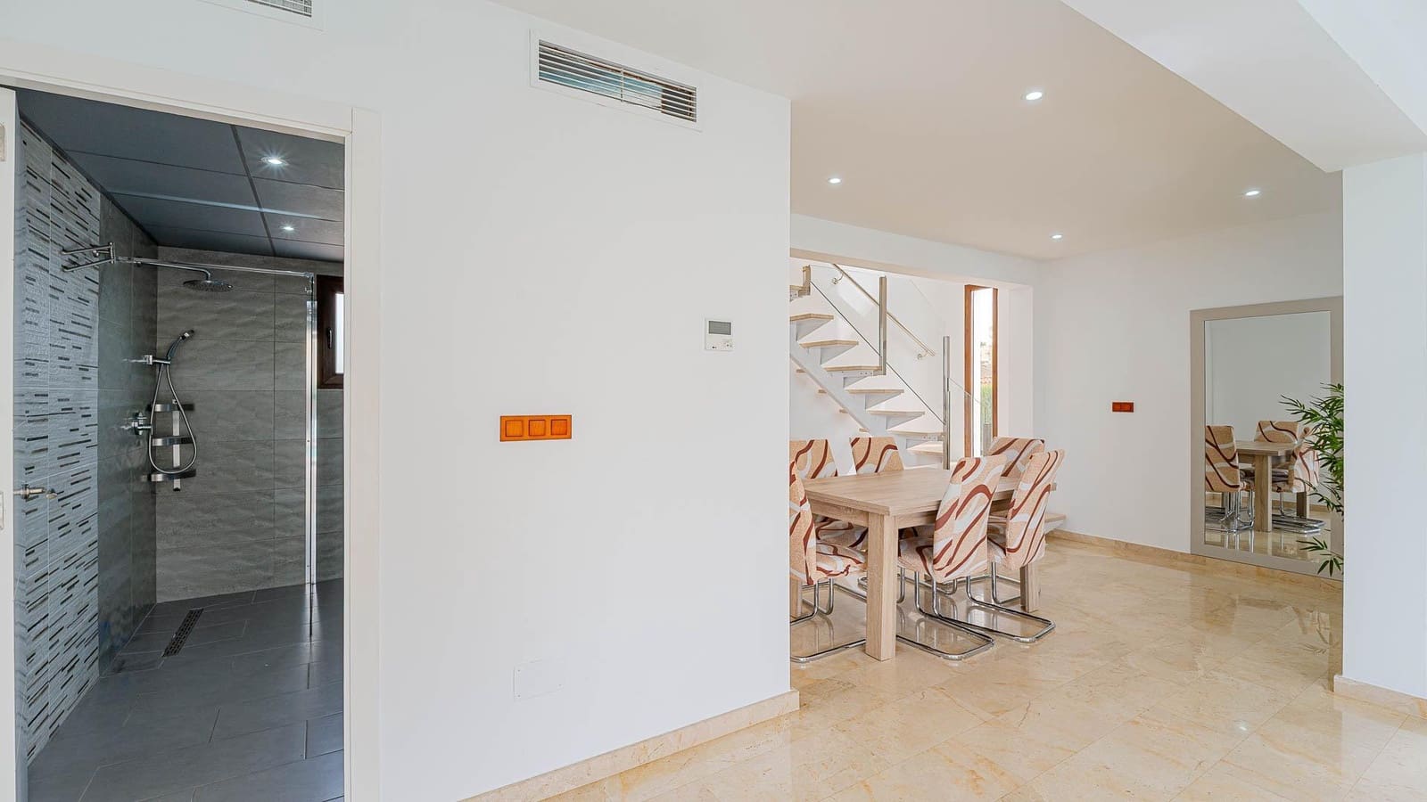 6 chambre Villa/Maison à vendre à Dona Pepa avec piscine - 565 000 € (Ref: 9652124)