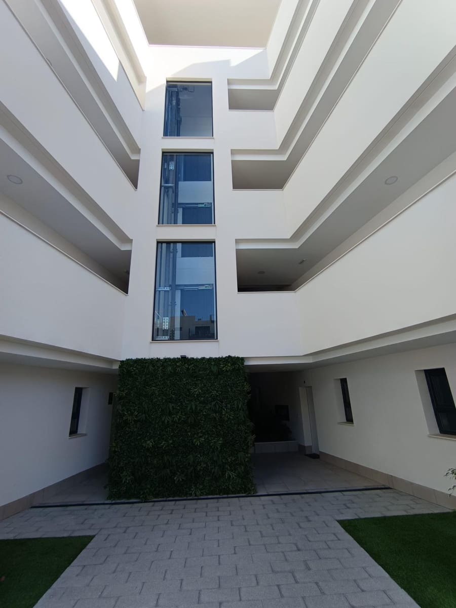 2 Zimmer Apartment zu verkaufen in Filipinas mit Pool - 285.000 € (Ref: 9656204)