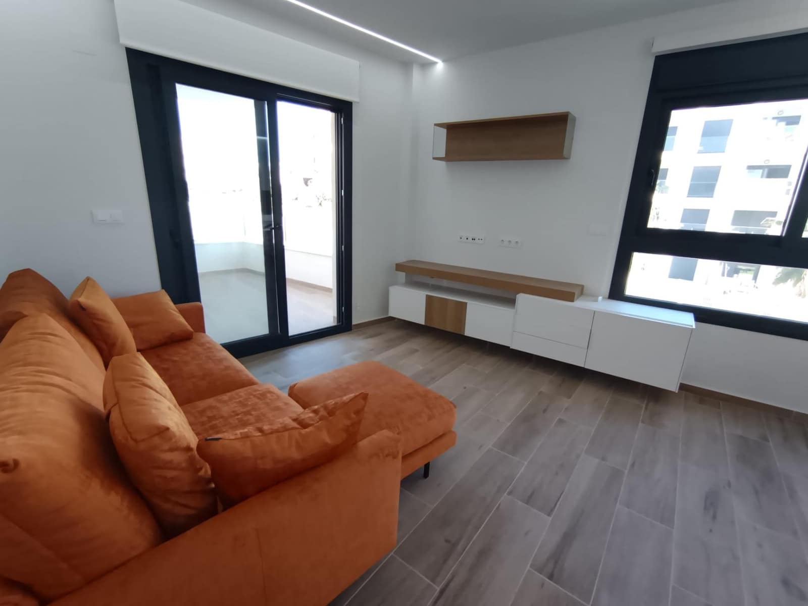 2 Zimmer Apartment zu verkaufen in Filipinas mit Pool - 285.000 € (Ref: 9656204)