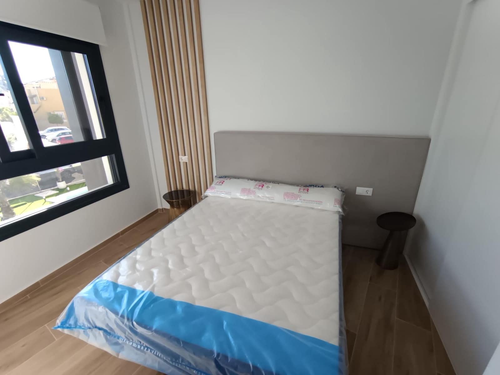2 Zimmer Apartment zu verkaufen in Filipinas mit Pool - 285.000 € (Ref: 9656204)