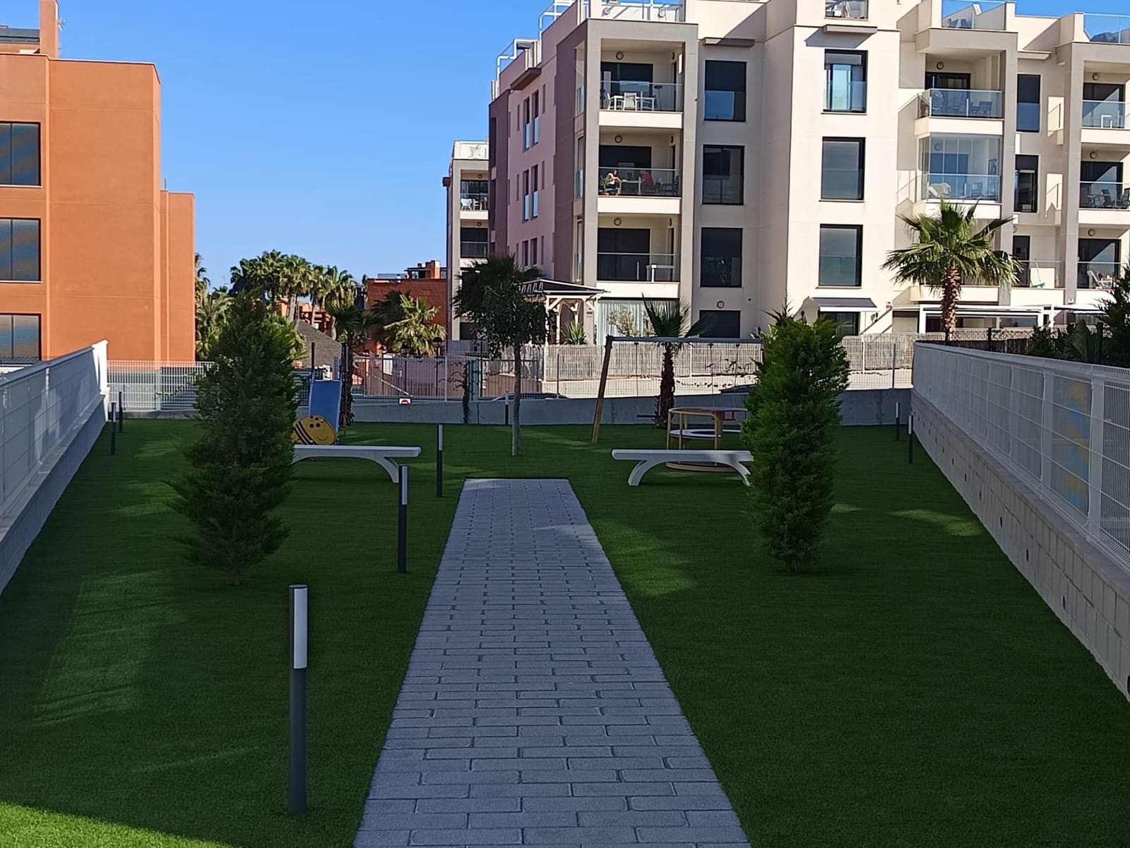 2 Zimmer Apartment zu verkaufen in Filipinas mit Pool - 285.000 € (Ref: 9656204)