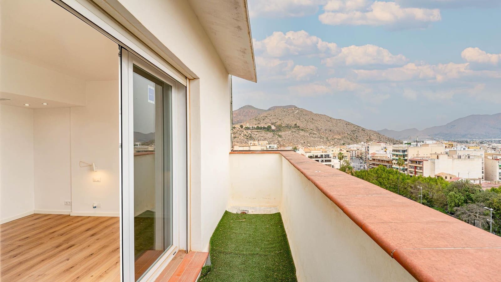 5 sypialnia Penthouse na sprzedaż w Orihuela - 450 000 € (Ref: 9656205)