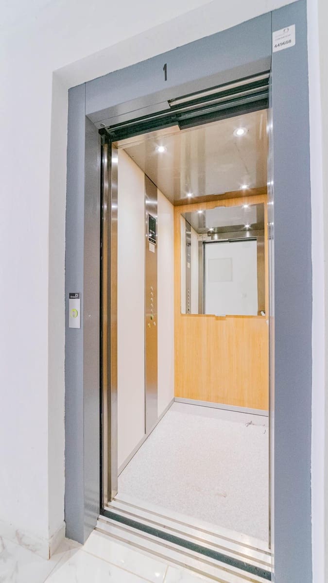 Studio for sale in Torrevieja with pool - € 109,999 (Ref: 9677587)