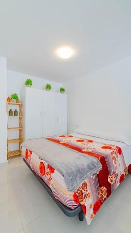 Studio for sale in Las Piscinas Naturales, Torrevieja with pool - € 109,999 (Ref: 9677587)