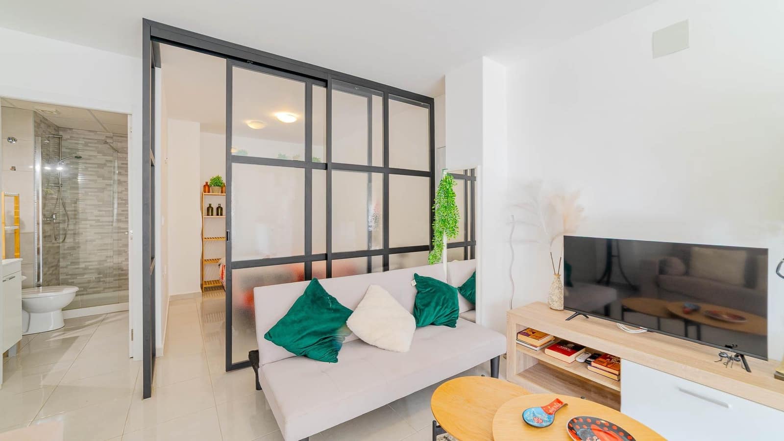 Studio for sale in Torrevieja with pool - € 109,999 (Ref: 9677587)