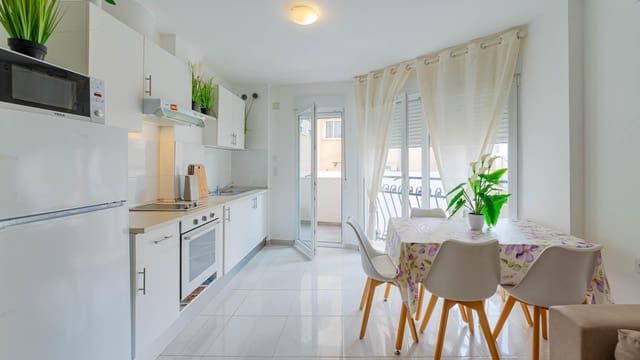 Studio for sale in Las Piscinas Naturales, Torrevieja with pool - € 109,999 (Ref: 9677587)