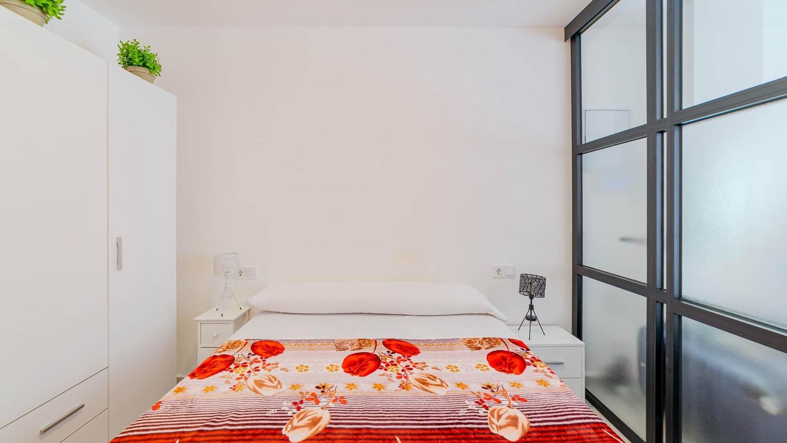 Studio for sale in Torrevieja with pool - € 109,999 (Ref: 9677587)