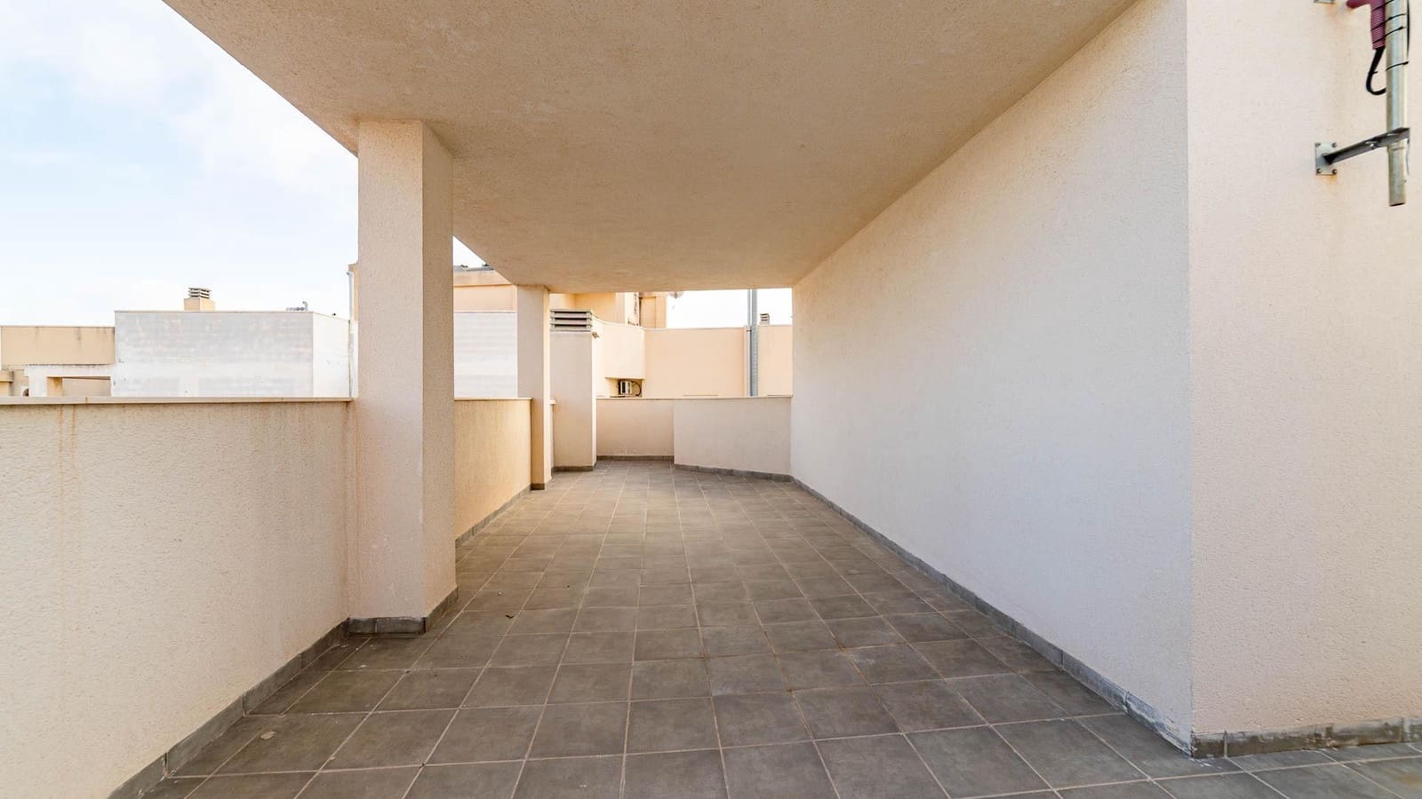 Studio for sale in Torrevieja with pool - € 109,999 (Ref: 9677587)