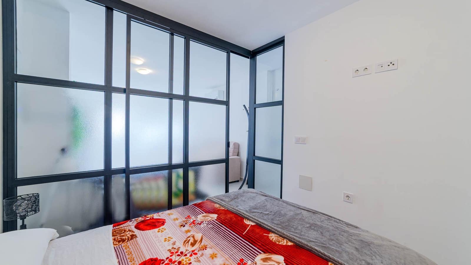 Studio for sale in Torrevieja with pool - € 109,999 (Ref: 9677587)