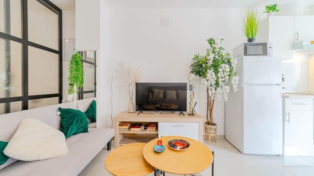 Studio for sale in Las Piscinas Naturales, Torrevieja with pool - € 109,999 (Ref: 9677587)