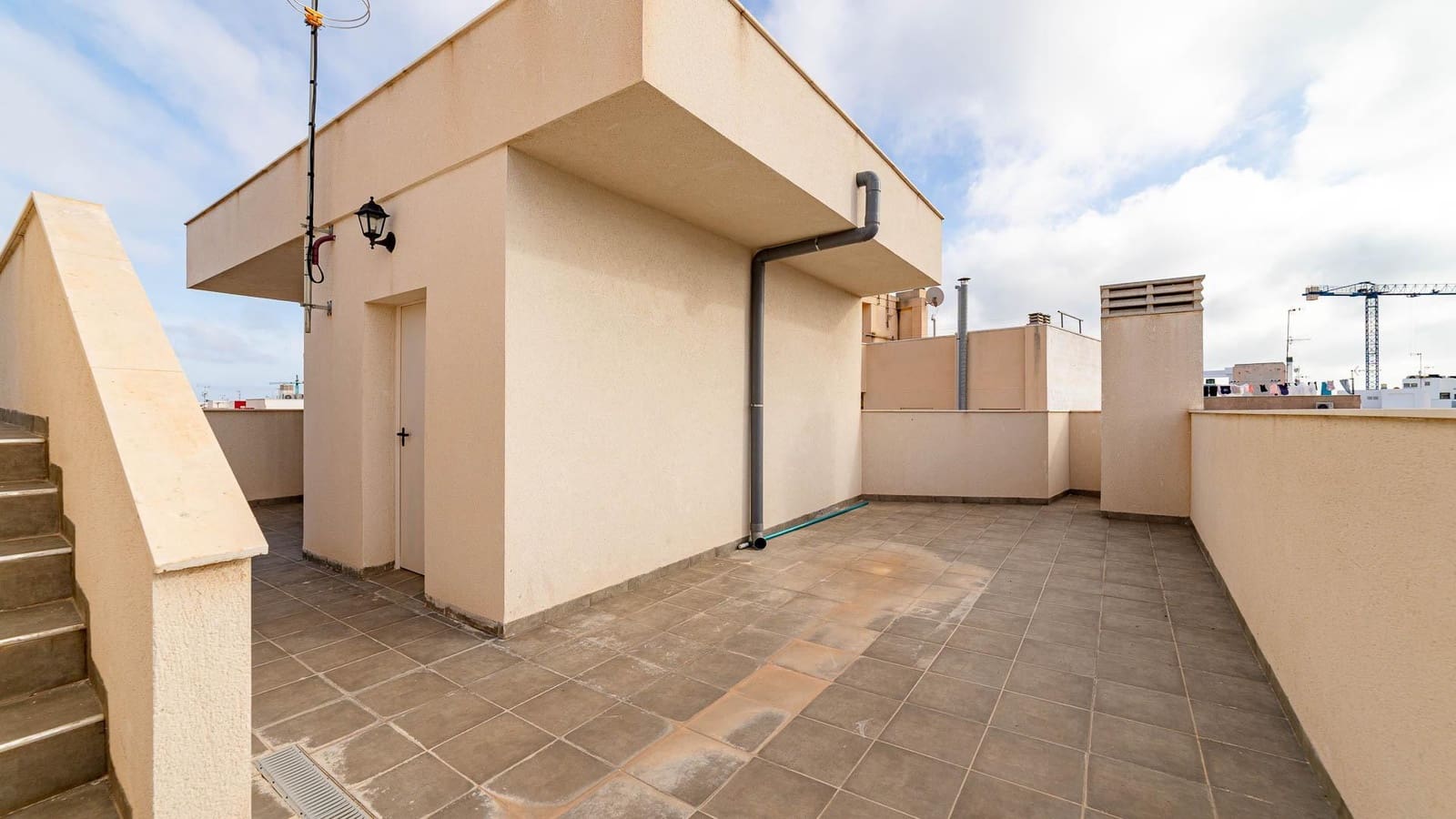 Studio for sale in Torrevieja with pool - € 109,999 (Ref: 9677587)