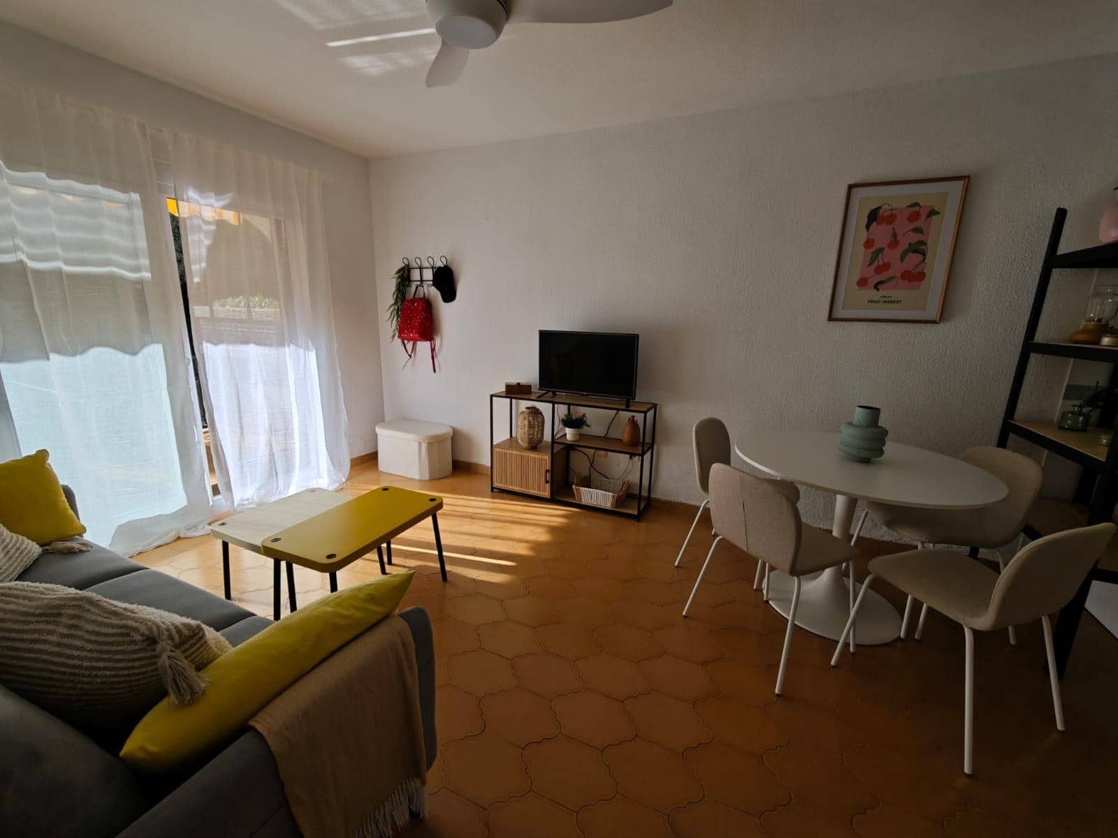 Bungalow de 2 habitaciones en Cabo Roig en venta con piscina - 230.000 € (Ref: 9682619)