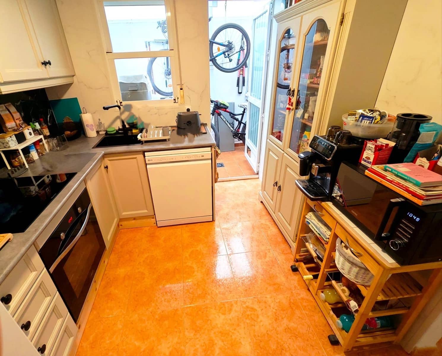 2 quarto Apartamento para venda em Torrevieja com piscina - 185 000 € (Ref: 9686560)