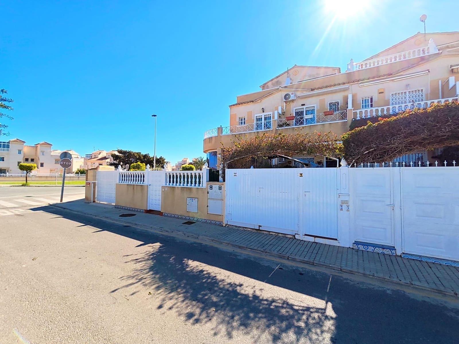 2 quarto Apartamento para venda em Torrevieja com piscina - 185 000 € (Ref: 9686560)