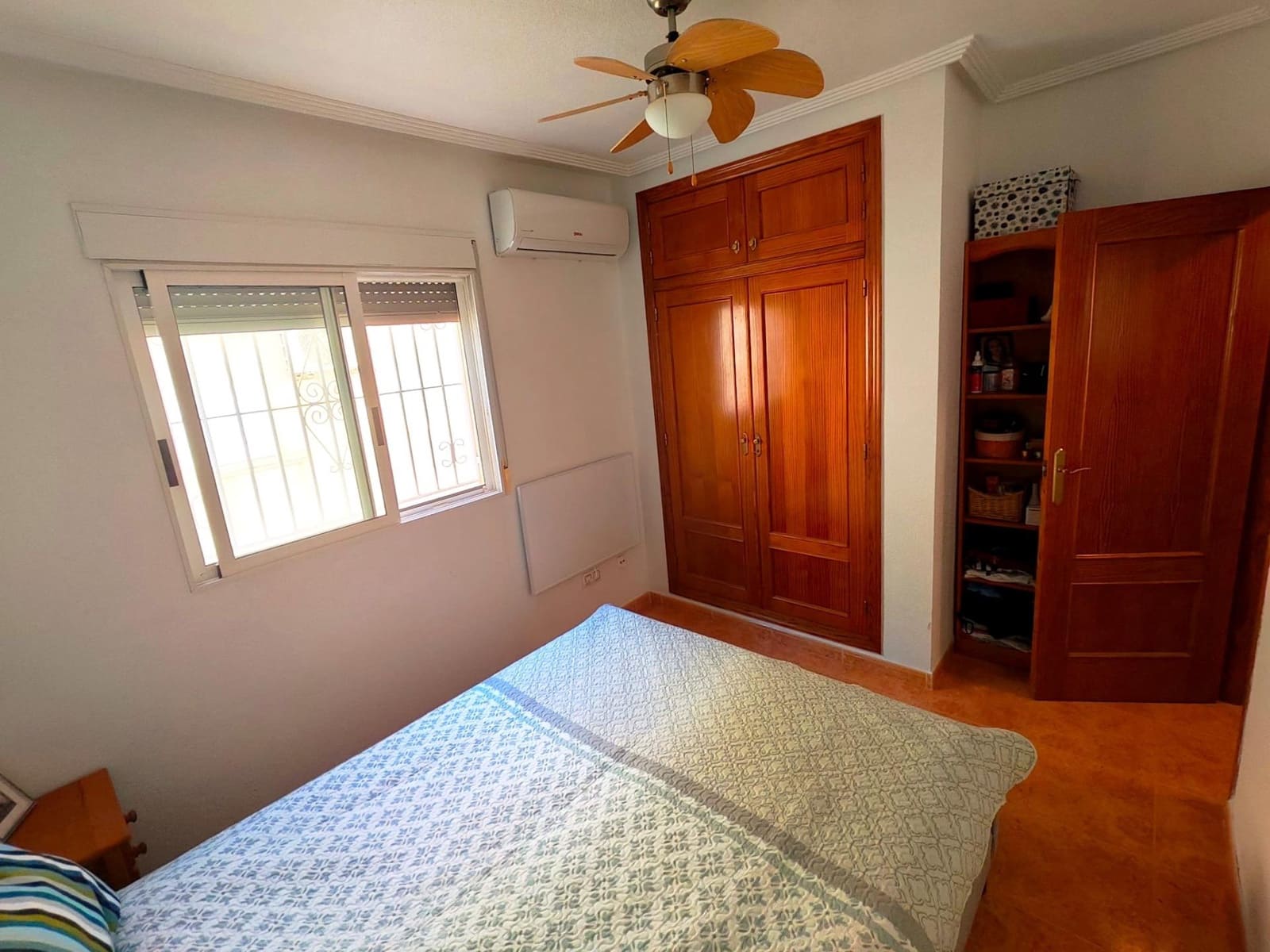 2 quarto Apartamento para venda em Torrevieja com piscina - 185 000 € (Ref: 9686560)