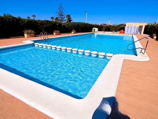 2 quarto Apartamento para venda em El Chaparral - La Siesta - La Torreta, Torrevieja com piscina - 185 000 € (Ref: 9686560)