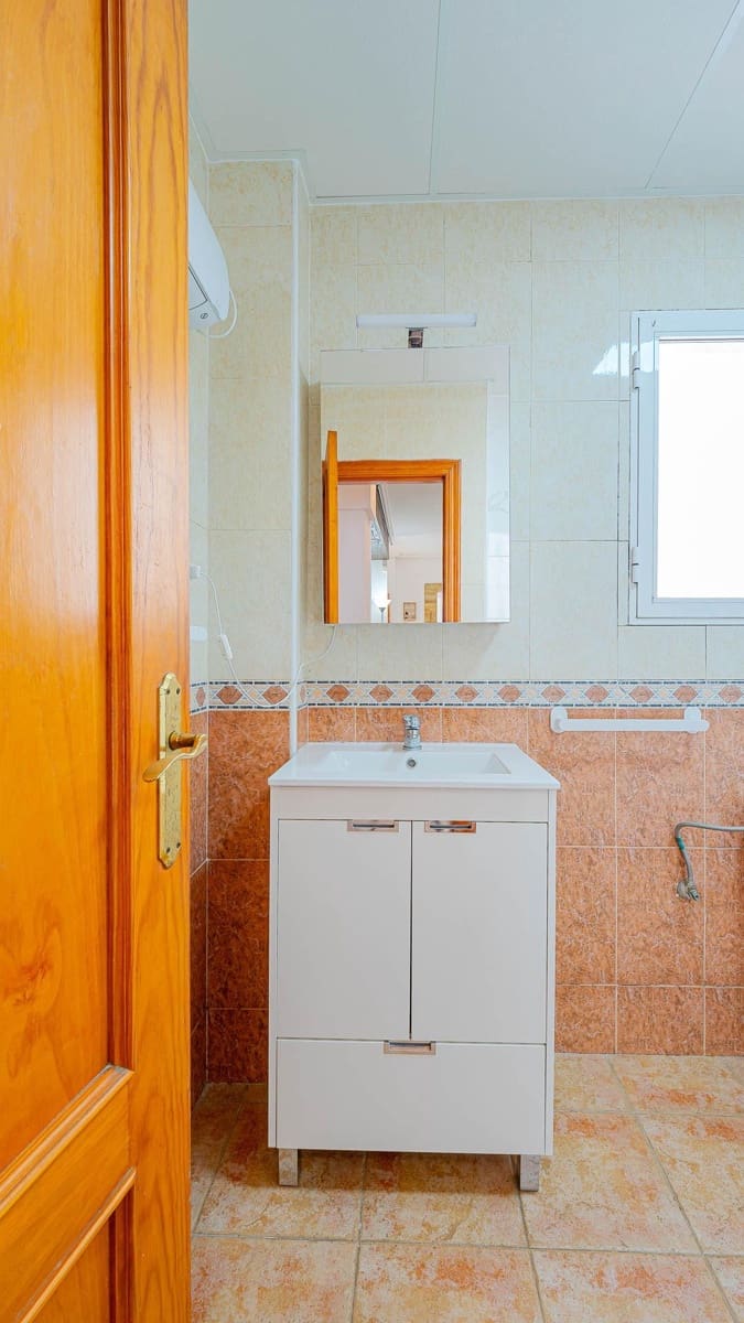 3 bedroom Apartment for sale in San Miguel de Salinas with pool - € 239,999 (Ref: 9715025)