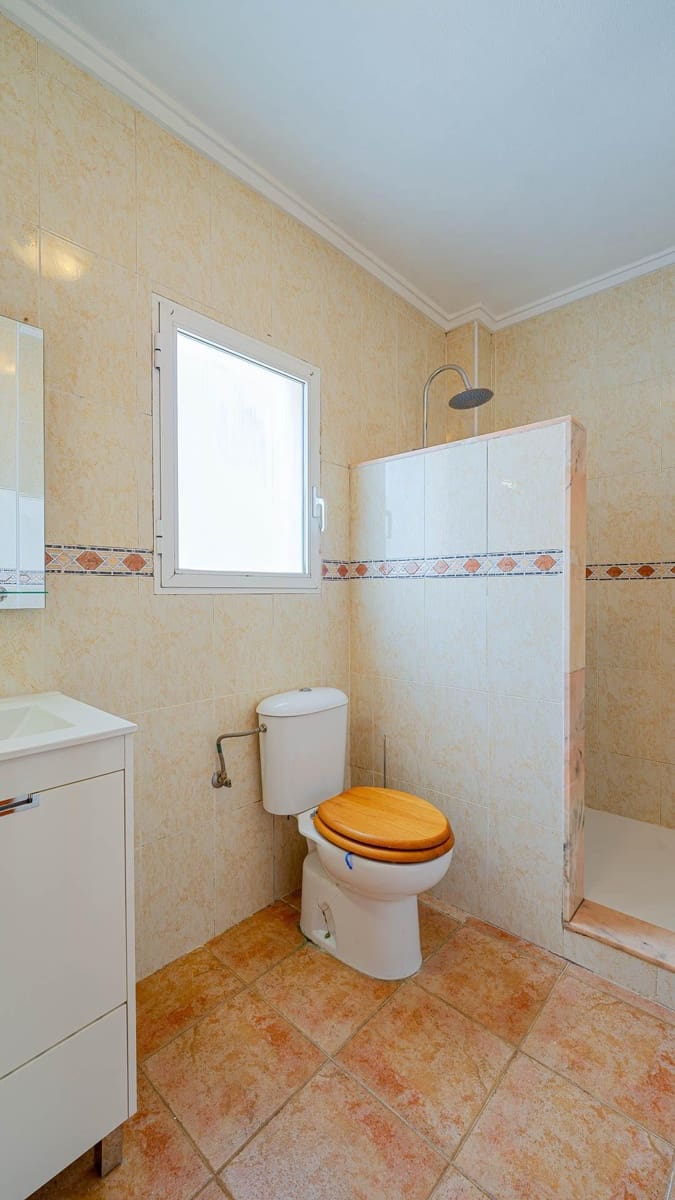 3 bedroom Apartment for sale in San Miguel de Salinas with pool - € 239,999 (Ref: 9715025)