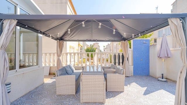 3 soveværelse Lejlighed til salg i San Miguel de Salinas med swimmingpool - € 239.999 (Ref: 9715025)